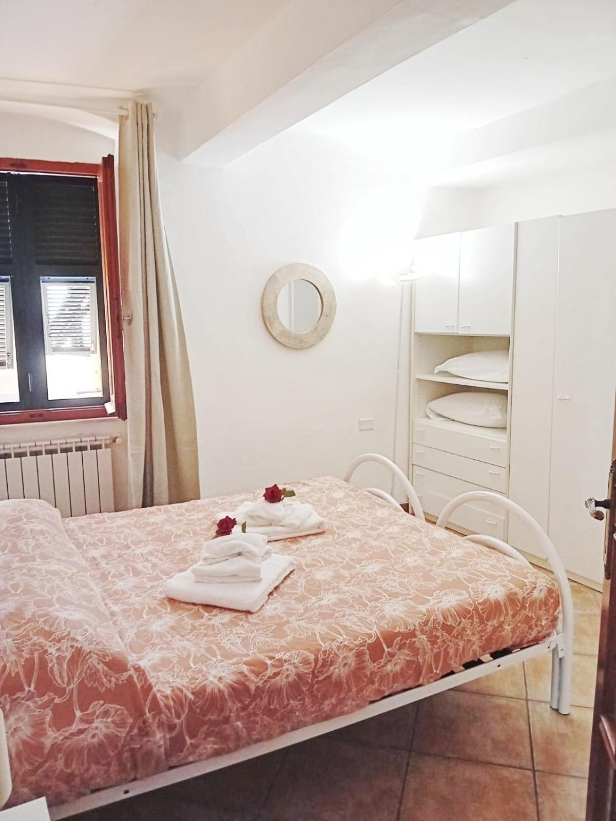 Ubetty Village Center Two-Bedrooms Apartment 5Terreparco Riomaggiore Buitenkant foto